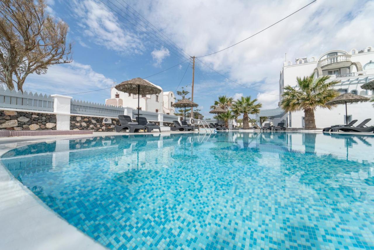 Blackcoast Santorini Hotel